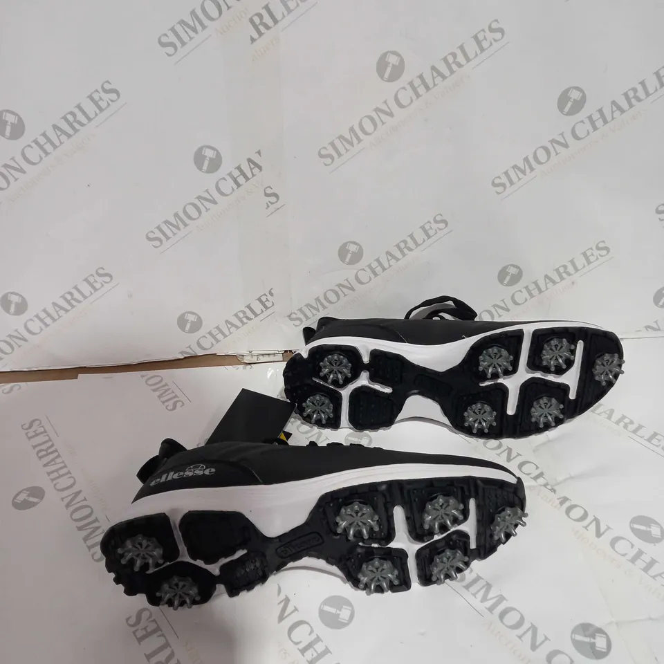 UNBOXED PAIR OF ELLESSE GOLD TRAINERS SIZE UK 8 