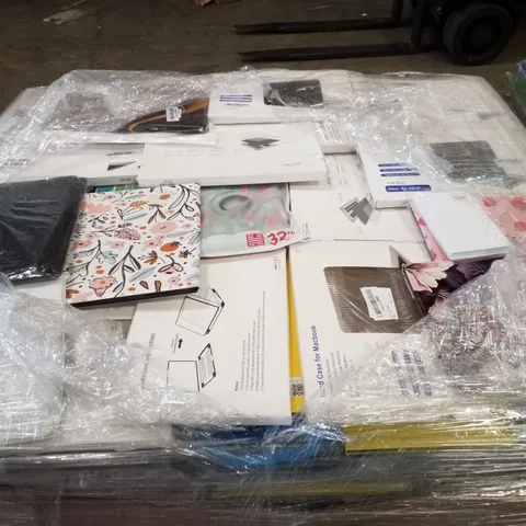 PALLET CONTAINING LARGE QUANTITY OF ASSORTED TABLET CASES