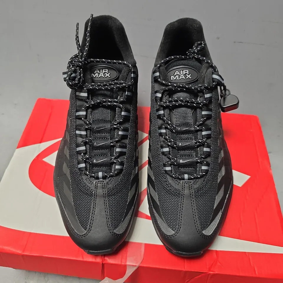 BOXED NIKE AIR MAX 95 UL SIZE 9