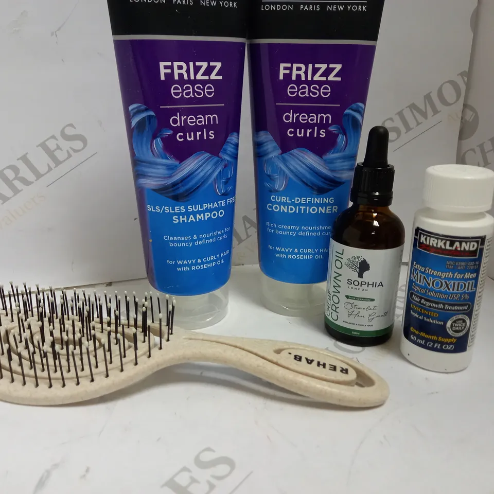 LOT OF APPROX 4 TO INCLUDE JOHN FRIEDA SHAMPOO , JOHN FRIEDA CONDITIONER , ETC