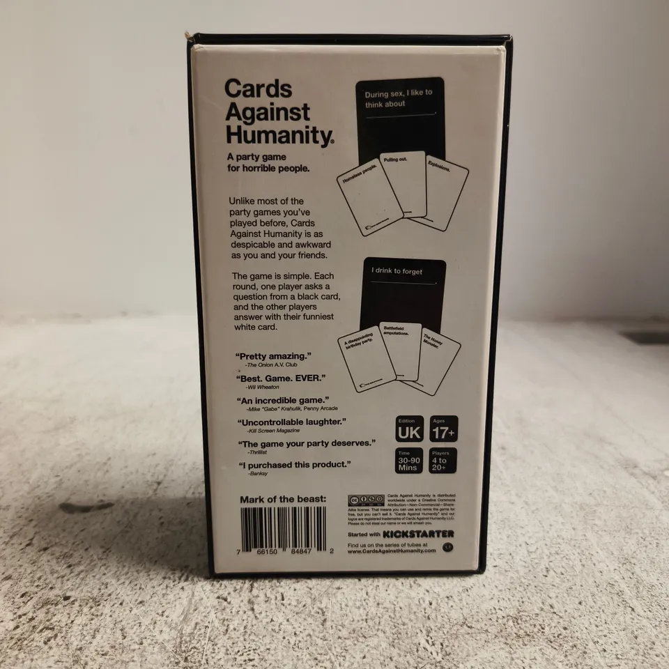 CARDS AGAINST HUMANITY – UK EDITION PARTY GAME (BOXED)