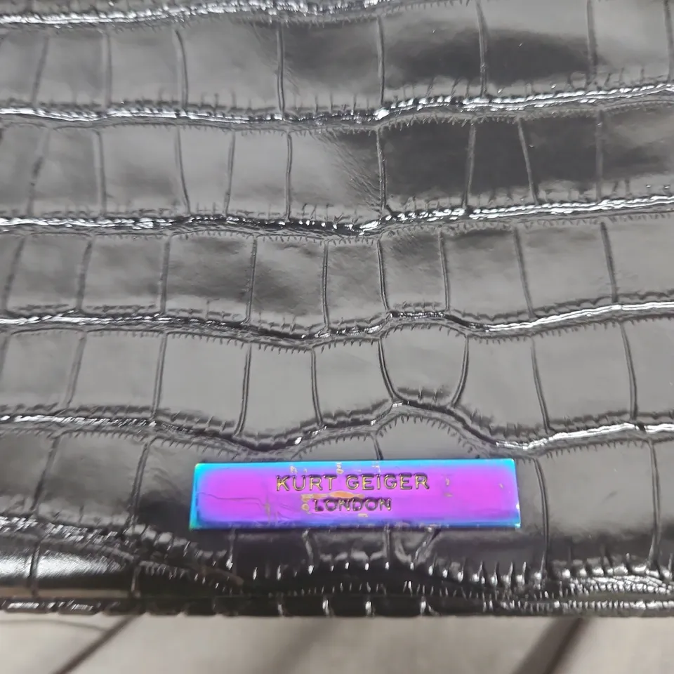 KURT GEIGER LONDON BLACK CROC-EFFECT SHOULDER BAG WITH CHAIN STRAP