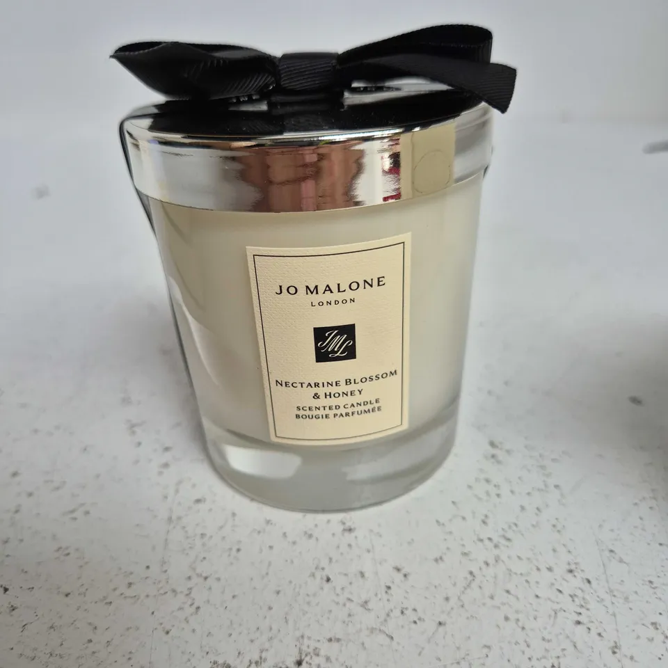 JO MALONE LONDON NECTARINE BLOSSOM & HONEY SCENTED CANDLE