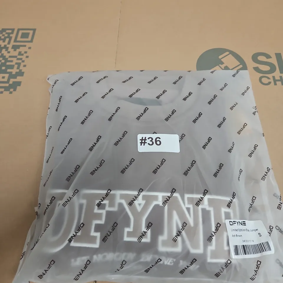 DFYNE LIMITED EDITION BIRTHDAY JUMPER – ASH BROWN, UK SIZE S