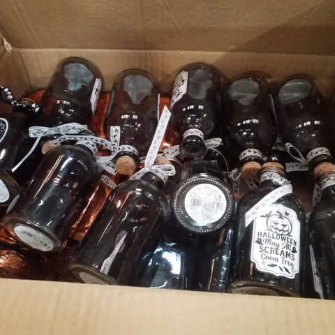 PALLET CONTAINING ASSORTED BRAND NEW HALLOWEEN PRODUCTS INCLUDING DECORATIVE GLASS JARS, GLASS DRINK JARS, FELT WITCH BAGS & DECORATIVE SKULLS