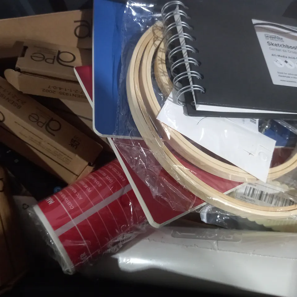 BOX OF 12 ASSORTED ITEMS TO INCLUDE - DIGITAL SCALES - GILDING FLAKES TOOLKIT - A5 DOT DIARY ECT