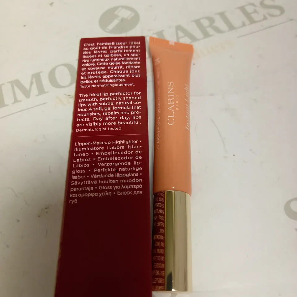 CLARINS INSTANT LIGHT NATURAL LIP PERFECTOR