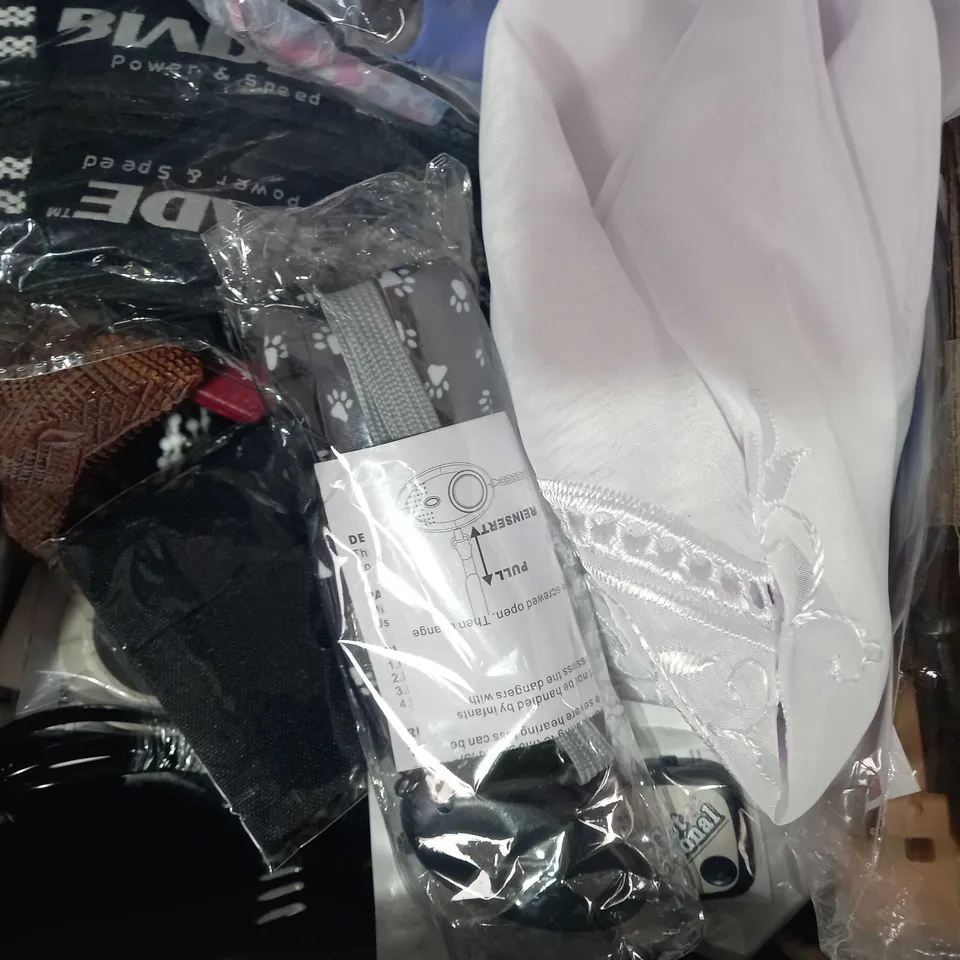 LOT OF APPROXIMATELY 10 ASSORTED HOUSEHOLD ITEMS TO INCLUDE MATERNITY TENS UNIT, EDIBLE OIL SPRAY BOTTLE, POWER 9FIVE GENERATION 5, ETC