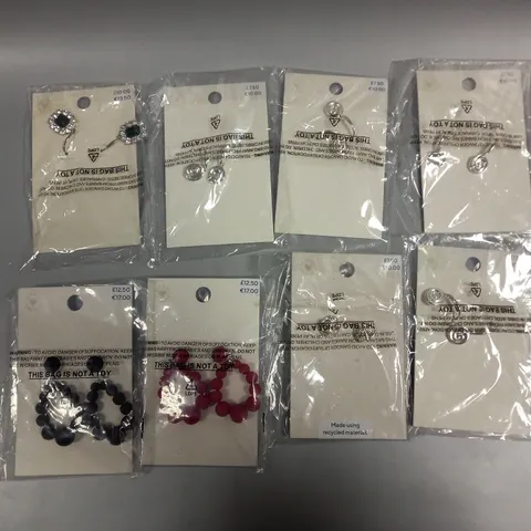 APPROXIMATELY 20 ASSORTED M&S JEWELLERY PRODUCTS IN VARIOUS DESIGNS