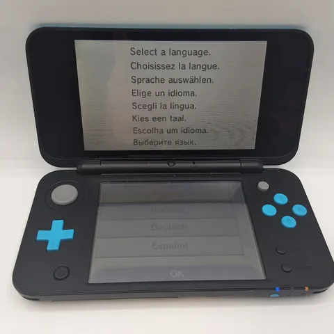 UNBOXED NINTENDO 3DS IN BLACK/BLUE - JAN-001