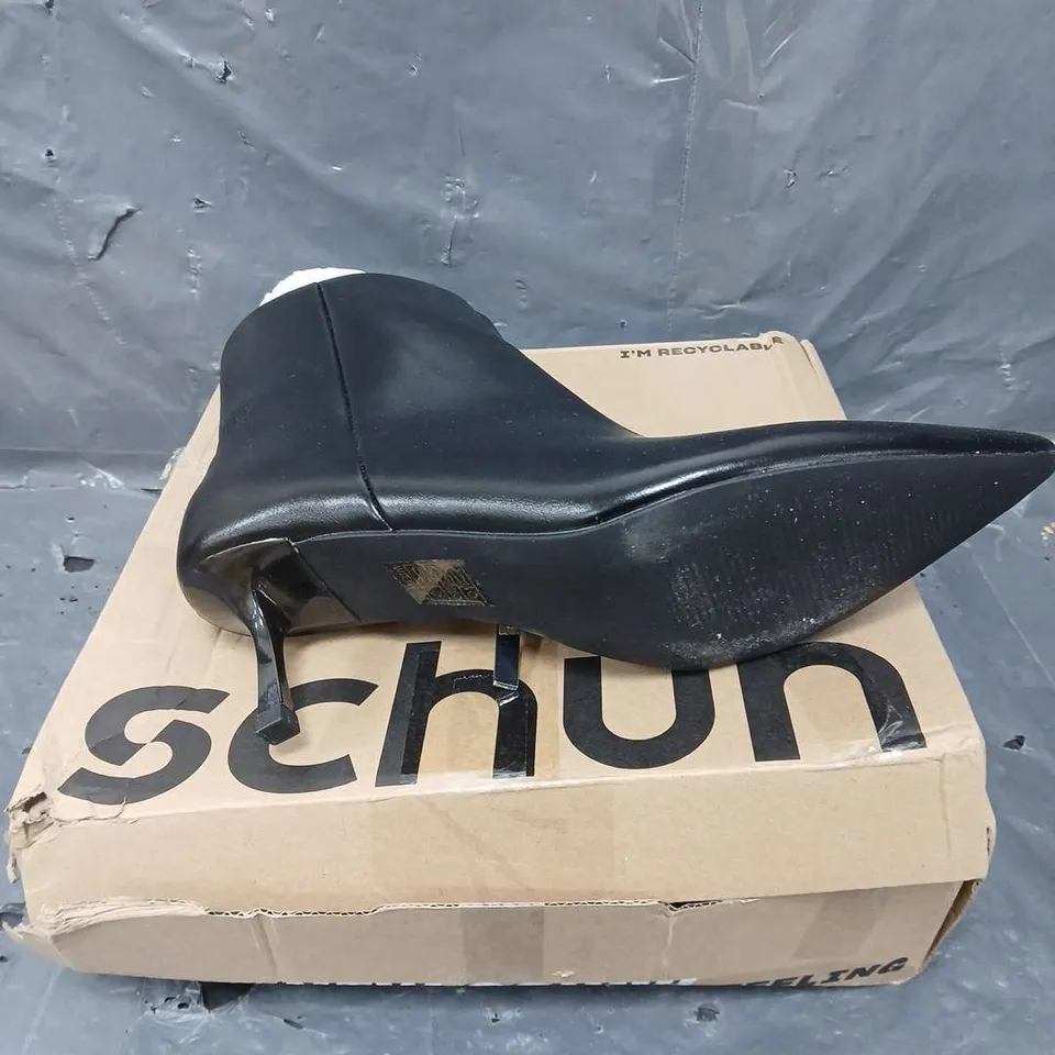 BOXED PAIR OF SCHUH KITTEN HEEL BOOTS IN BLACK - 6