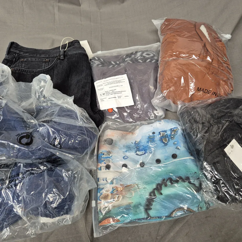 LARGE BOX OF ASSORTED CLOTHING ITEMS IN VARIOUS SIZES, STYLES AND COLOUR  TO INCLUDE JEANS, SHIRT, JUMPER, ETC