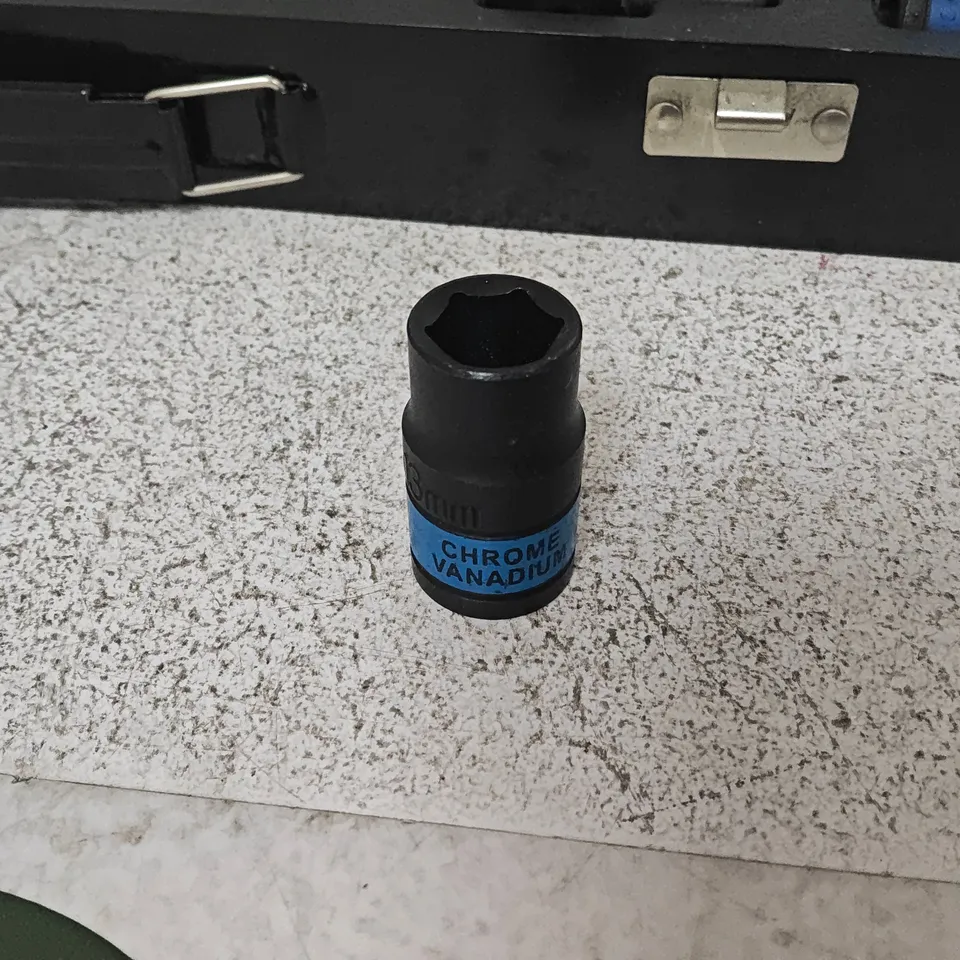 SOCKET SET IN CARRY CASE – CHROME VANADIUM