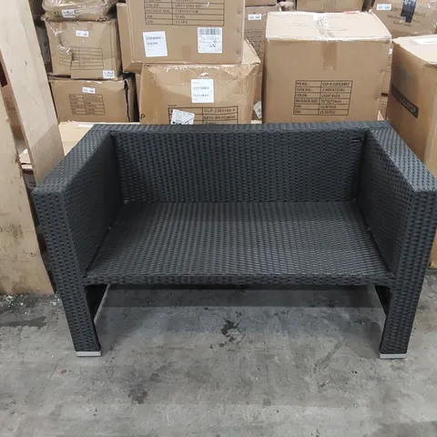 DESIGNER BLACK RATTAN GARDEN/PATIO SOFA