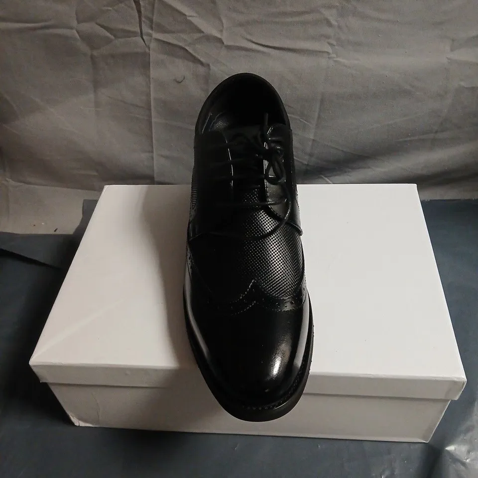 MEN'S BLACK LEATHER OXFORD DRESS SHOES SIZE 8