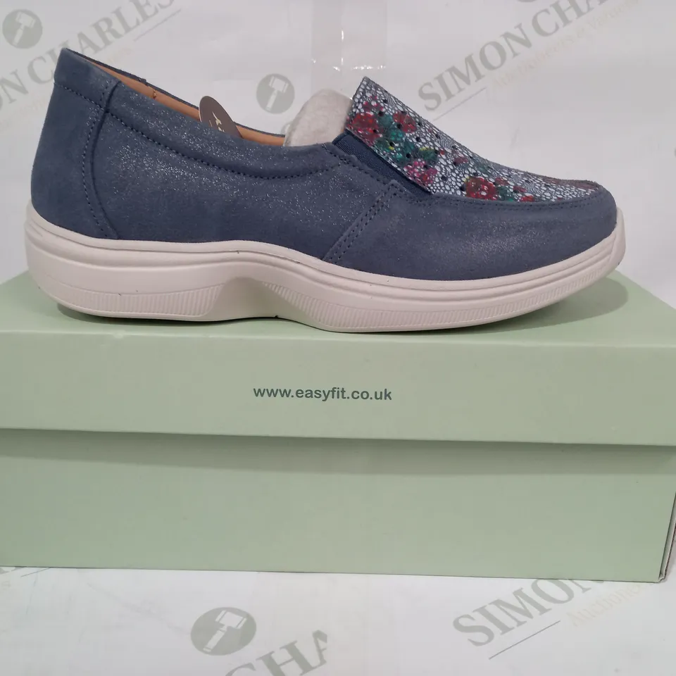 BOXED PAIR OF EASYFIT CORETTE SLIP-ON SHOES IN MULTICOLOUR SIZE 4