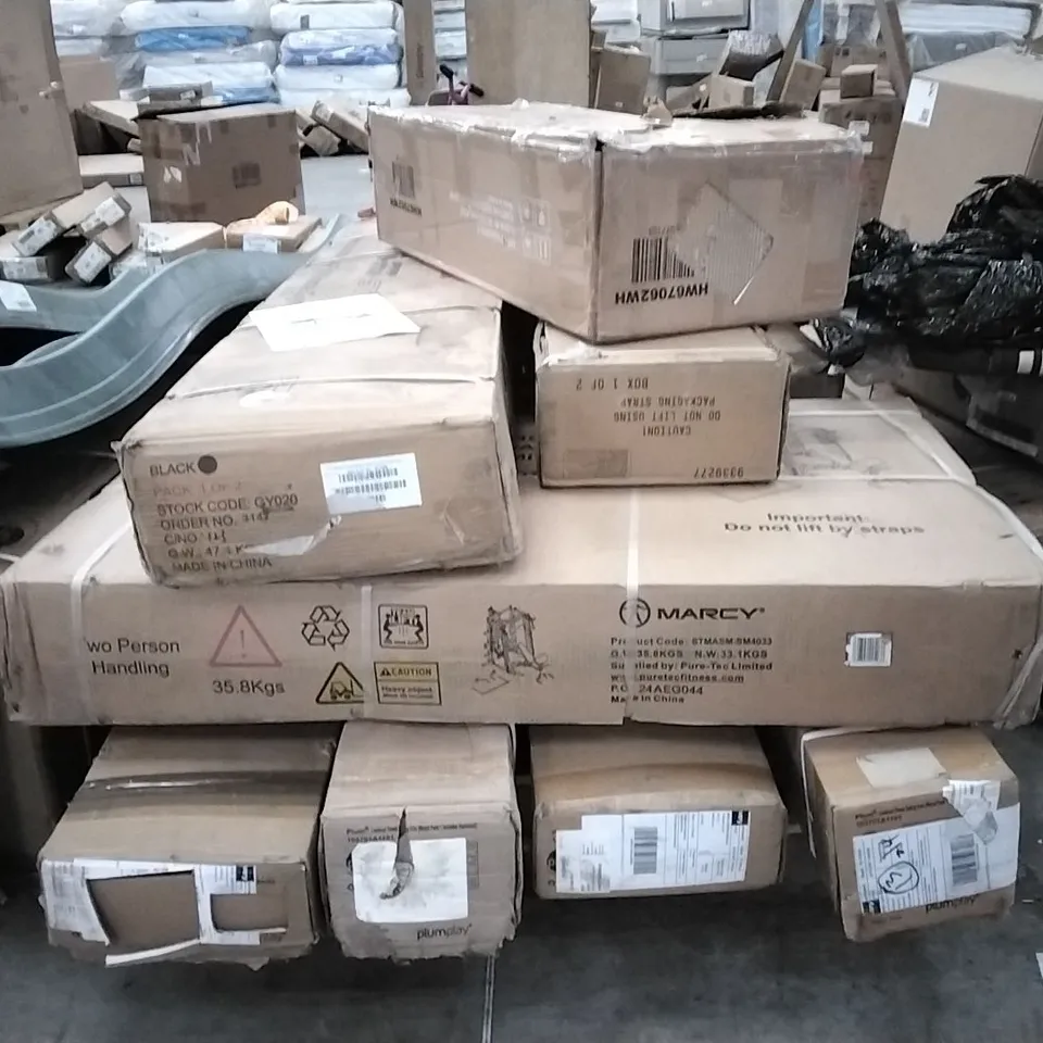 PALLET OF ASSORTED ITEMS INCLUDING SPORTS EQUIPMENT PARTS AND OTHER PRODUCTS ECT