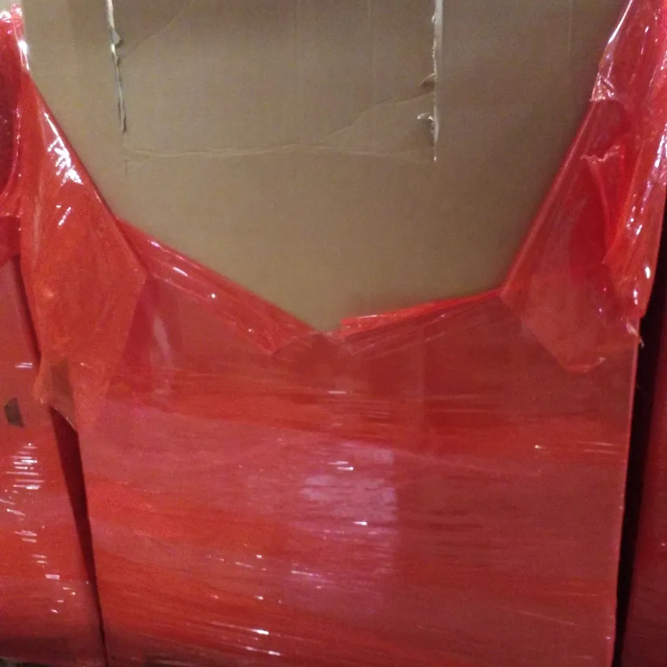 PALLET CONTAINING ASSORTED PRODUCTS INCLUDING PLAY FENCE, DRAGON GRAPHIC ART PRINT, FOLDING STOOL, LED MOON ART LAMP & DIGITAL PICTURE FRAME