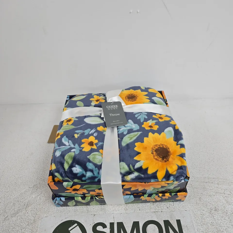 COZEE HOME THROW – SUNFLOWER FLORAL BLANKET, 152CM X 203CM