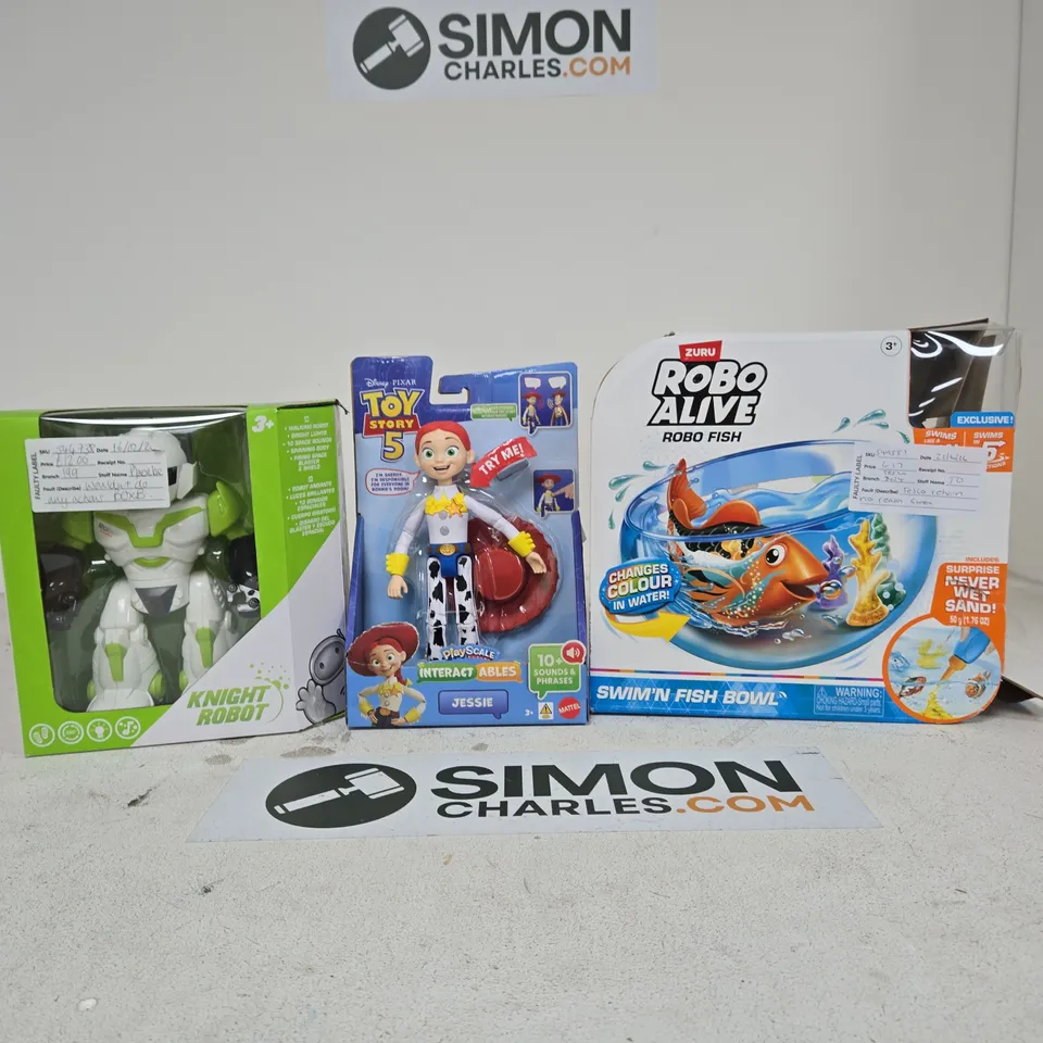 BOX OF APPROXIMATELY 10 ASSORTED TOYS INCLUDING KNIGHT ROBOT, TOY STORY 5 INTERACTABLE JESSIE AND ROBO ALIVE ROBO FISH