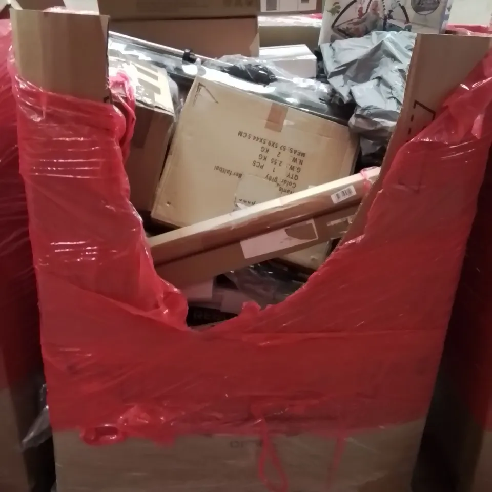 PALLET CONTAINING VARIOUS ASSORTED BOXED HOUSEHOLD ITEMS TO INCLUDE: POP UP TENT, PLAY GYM MAT, BLINDS, CLOTHES AIRER AND LOTS MORE UNMARKED BOXED ITEMS 