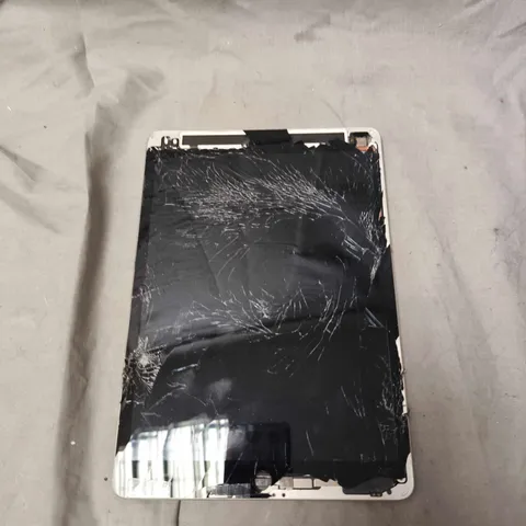 APPLE IPAD TABLET - A2604