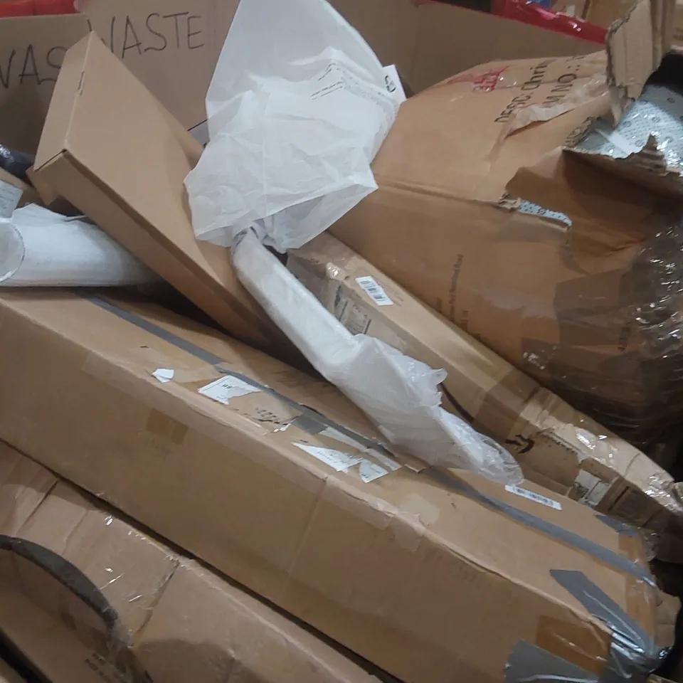 PALLET OF ASSORTED HOUSEHOLD GOODS AND PRODUCTS TO INCLUDE: FIRE PIT LID, ELECTRIC FRYER, HELMET, GARDEN TOOLS, RUG ECT