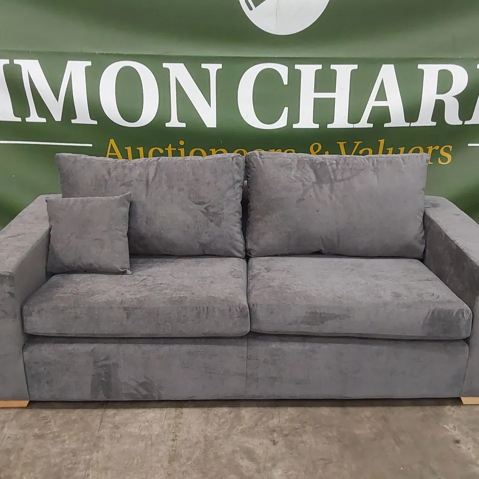 DESIGNER 4 SEATER FABRIC UPHOLSTERED SOFA 