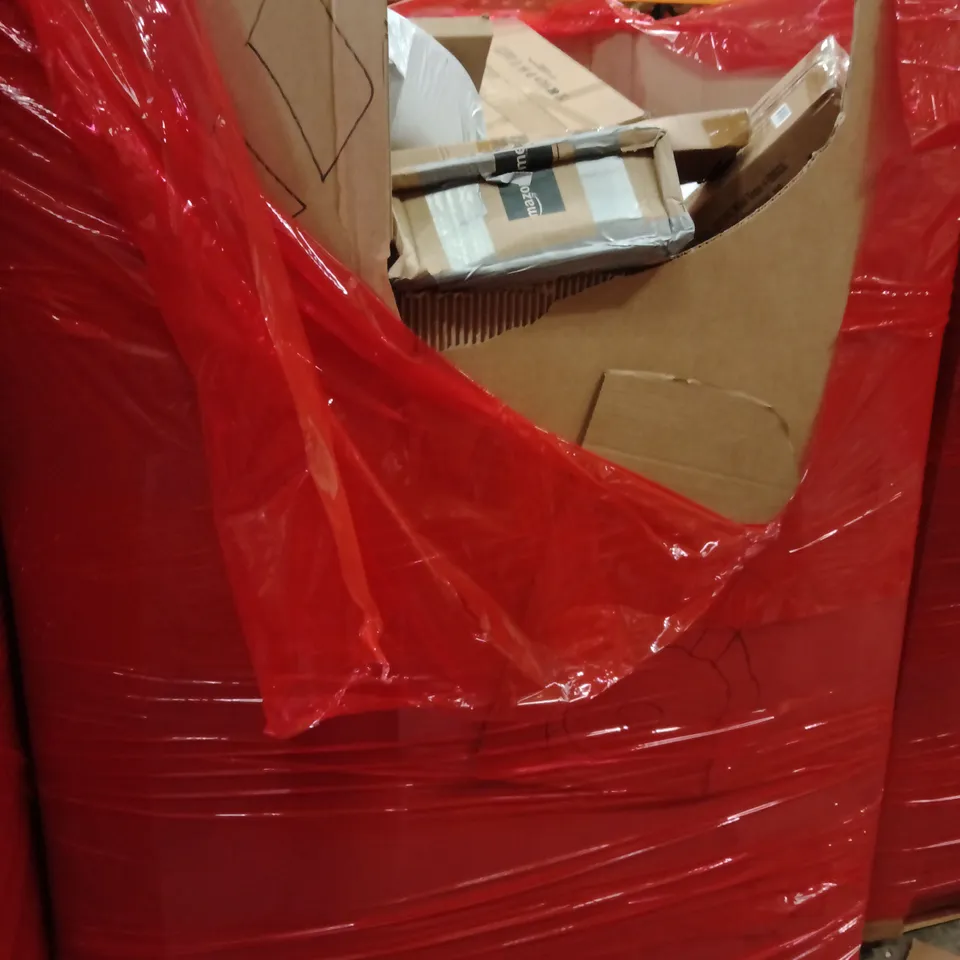 PALLET OF ASSORTED HOUSEHOLD GOODS AND PRODUCTS TO INCLUDE;MIRROR, CEILING LIGHT, CHRISTMAS TREE