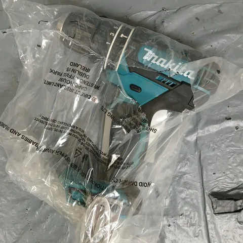 MAKITA 18V LXT COMBI DRILL