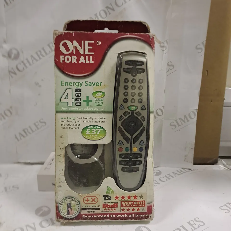 BOX OF 5 ASSORTED ITEMS TO INCLUDE SMARTWATCH, TV REMOTE, KEY RING