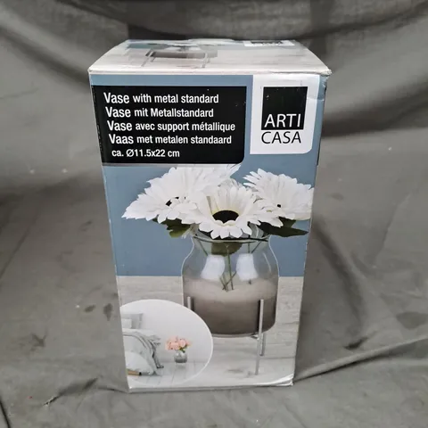 BOXED ARTI CASA VASE WITH METAL STAND - 11.5 X 22CM