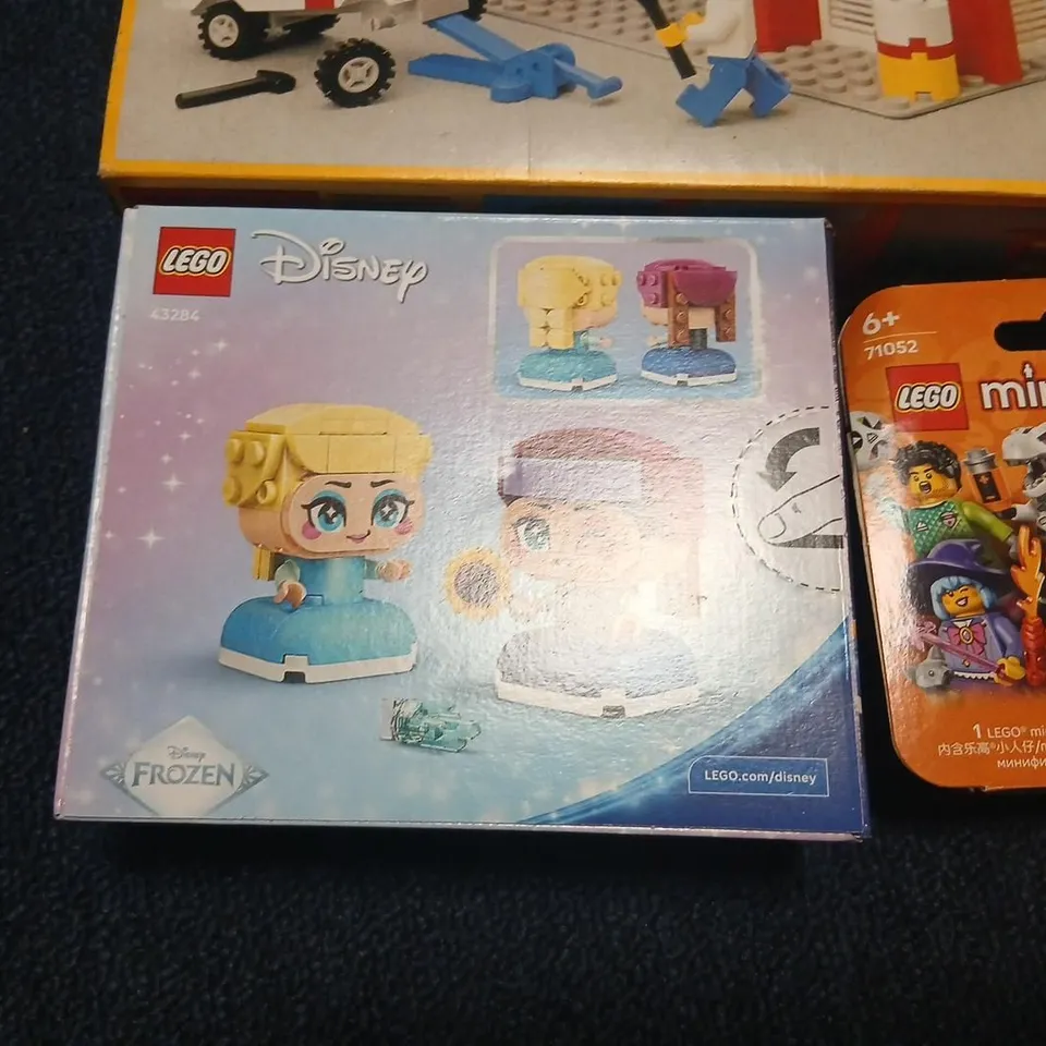 THREE ASSORTED LEGO PRODUCTS TO INCLUDE; 6369 LEGOLAND BOX, LEGO DISNEY FROZEN MINI-FIGURES BOX, AND LEGO MINIFIGURES 71052 PACK