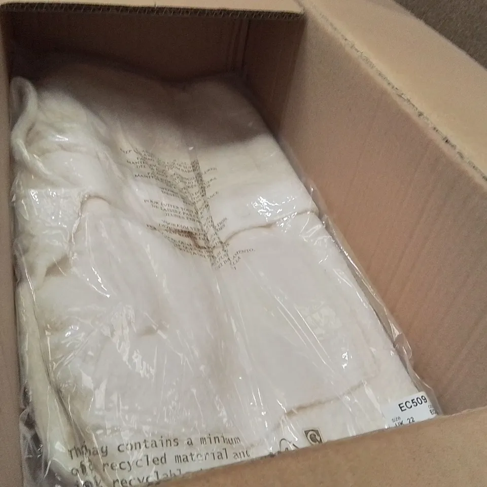 BOXED BRAND NEW APPROXIMATELY 5 SIMPLY BE FAUX WOOL BOMBER JACKET SIZE 22