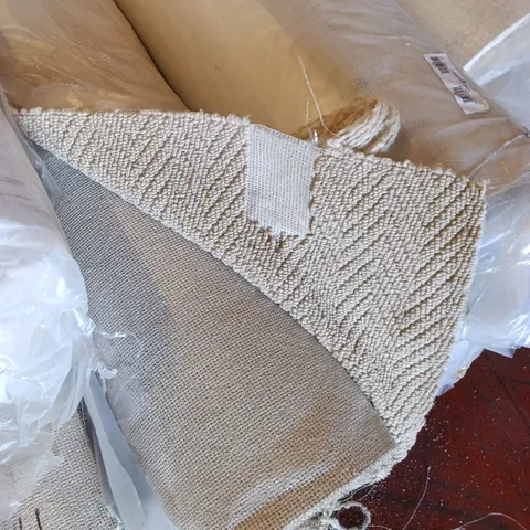 ROLL OF QUALITY DESIGNER STYLE HERRINGBONE CARAMEL CARPET // APPROX SIZE: 5.0 X 2.8m