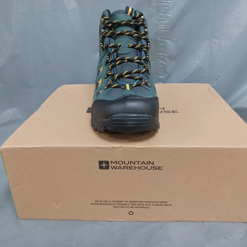 BOXED PAIR OF MOUNTAIN WAREHOUSE ADVENTURER WATERPROOF HIKING BOOTS IN DEEP TEAL/TAN SIZE UK 6