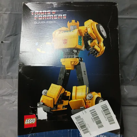 BOXED LEGO TRANSFORMERS BUMBLEBEE SET - 10338