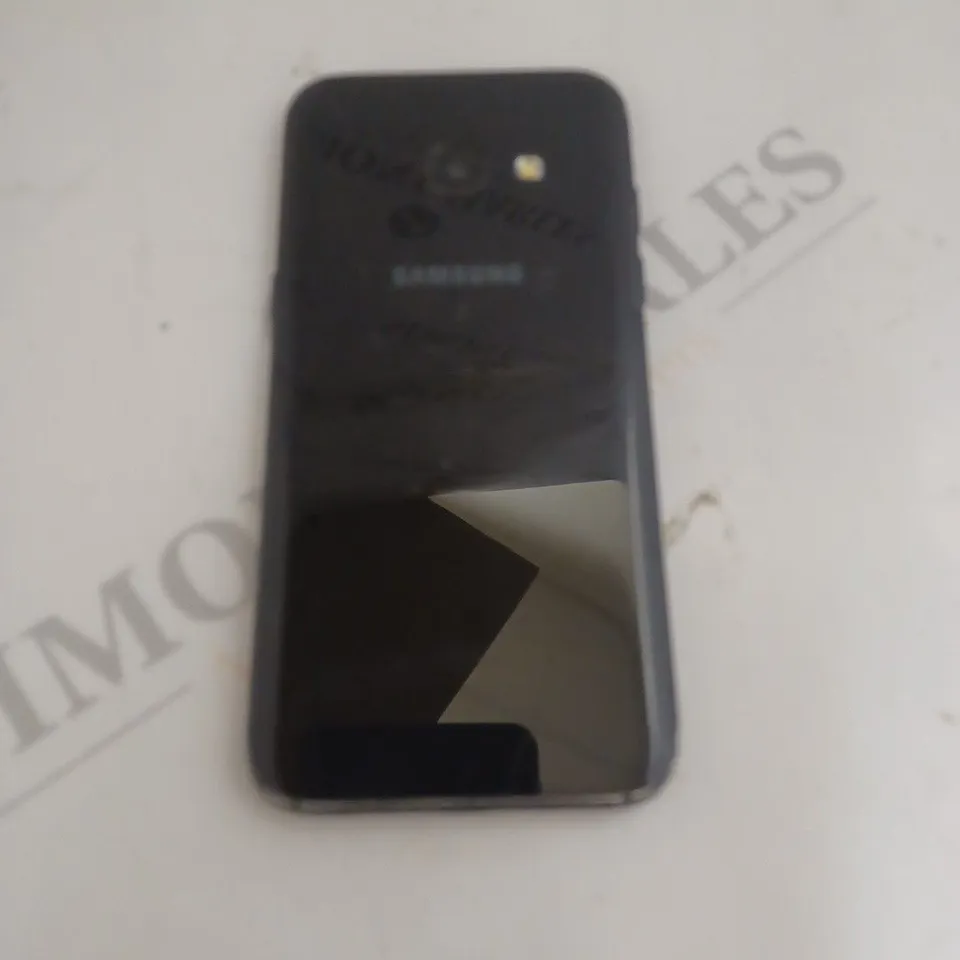 SAMSUNG GALAXY A3 MOBILE PHONE