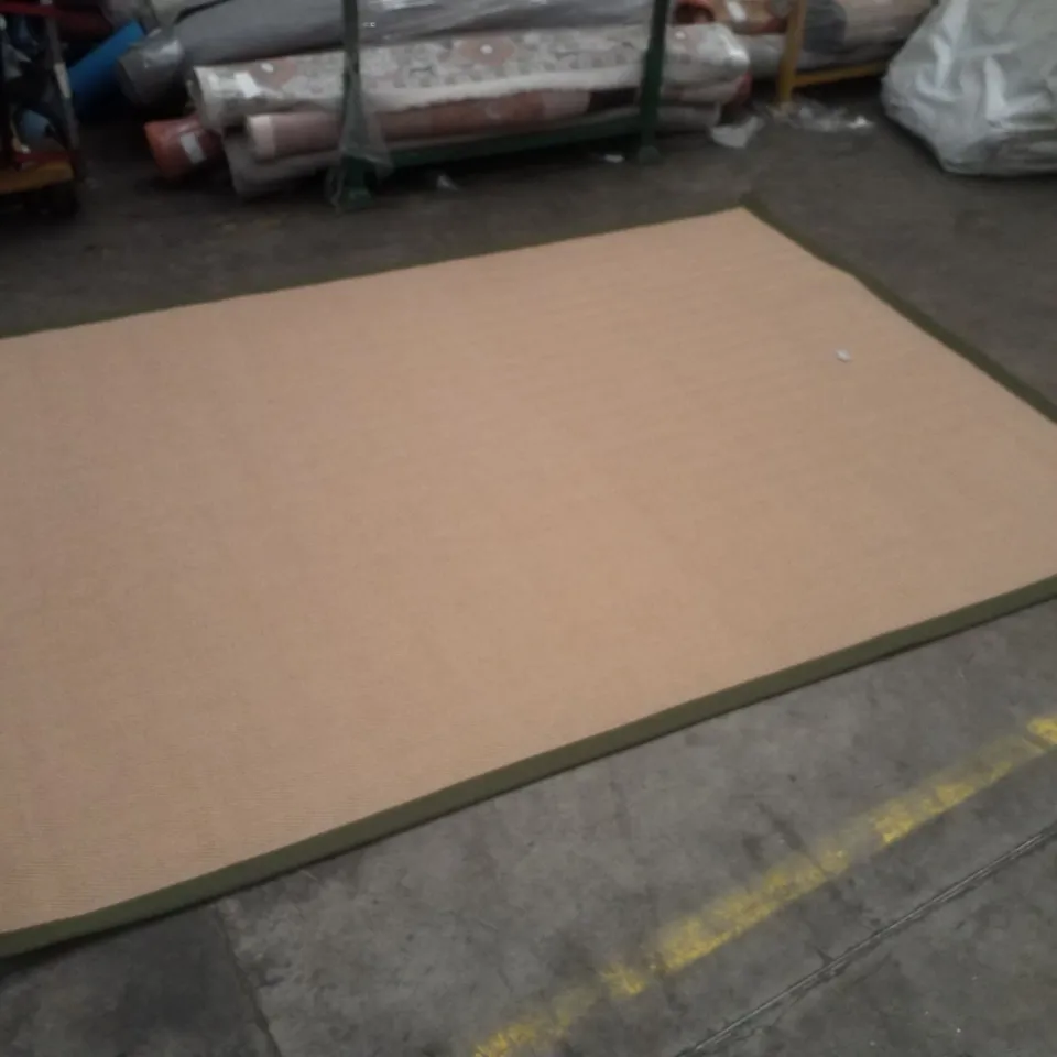 QUALITY DESIGNER AREA RUG APPROXIMATELY 200×285CM