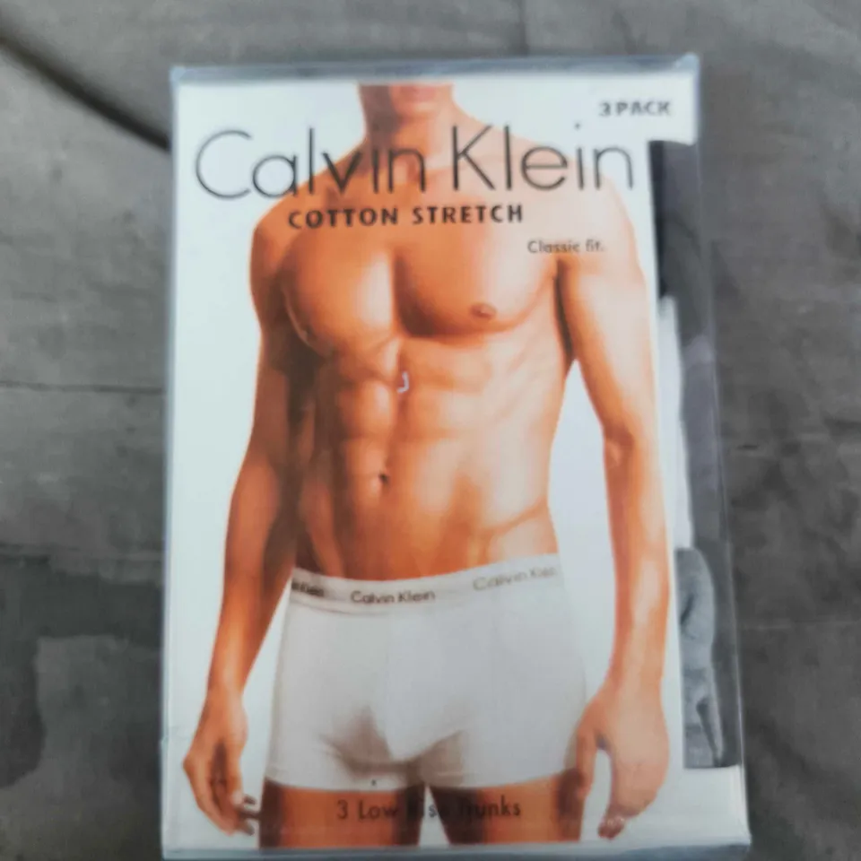 CALVIN KLEIN COTTON STRETCH 3 LOW RISE TRUNKS - MEN'S UNDERWEAR, XL (UK 40)