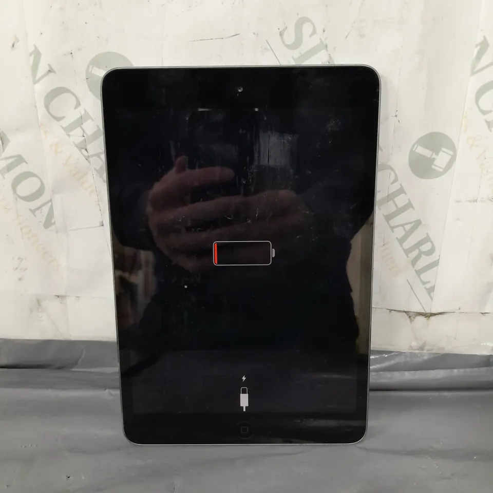 APPLE IPAD MINI 2 A1489 GREY