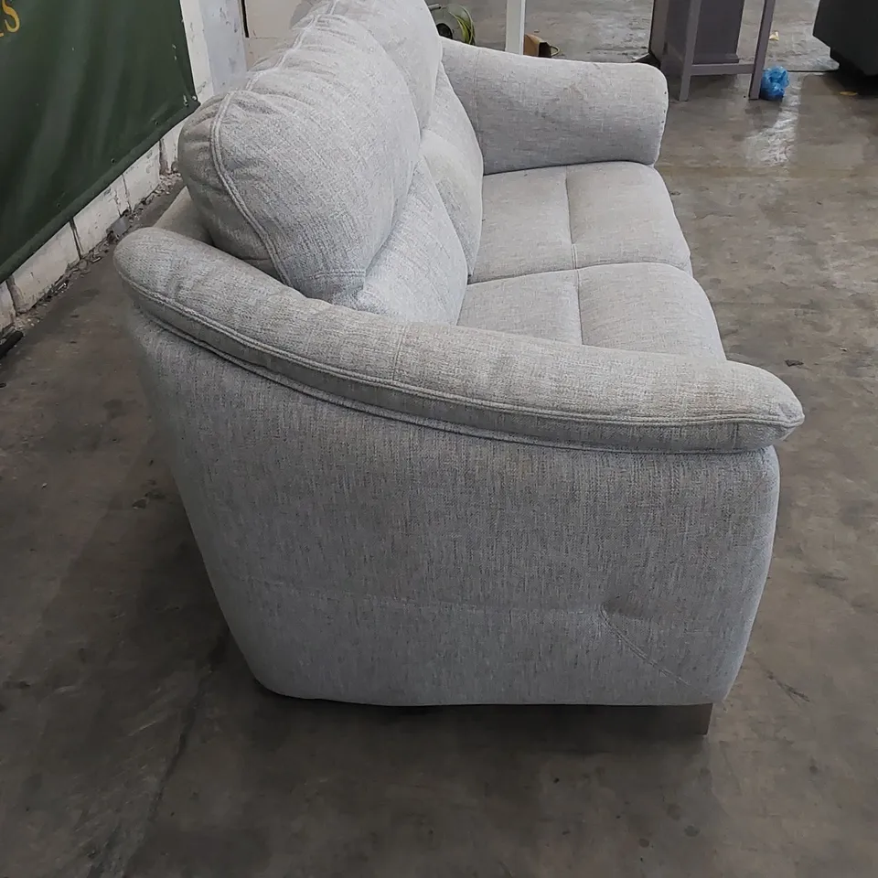 QUALITY G PLAN DESIGNER JACKSON 3 SEATER SOFA IN PIERO SILVER FABRIC 