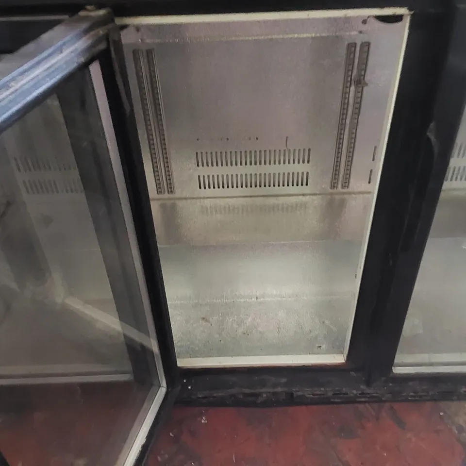 BACK BAR COOLER 3 HINGED DOORS PD30H