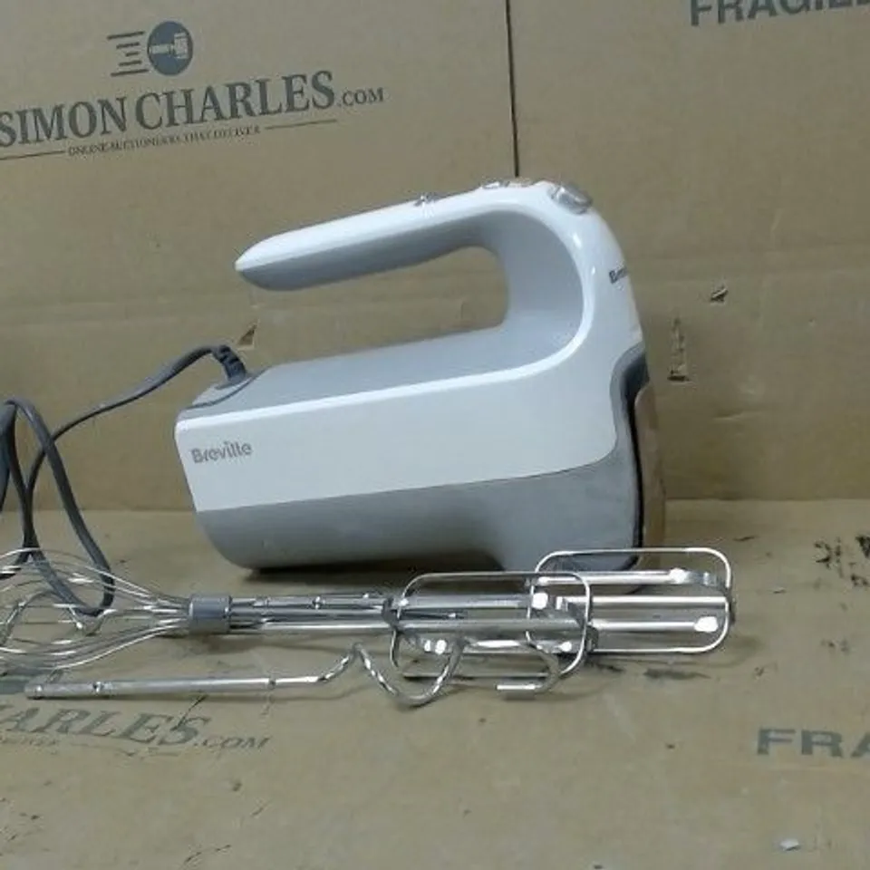 BREVILLE VFM021 HEATSOFT HAND MIXER 