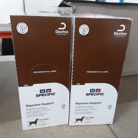2 TOTES OF PET SUPPLIES INCLUDING DECHRA SPECIFIC CIW DIGESTIVE SUPPORT FOR DOGS, BILLY + MARGOT CANS MULTIPACK PLUS WILD ANIMAL PROTEIN DOG FOOD, APPLAWS NATURAL CAT FOOD