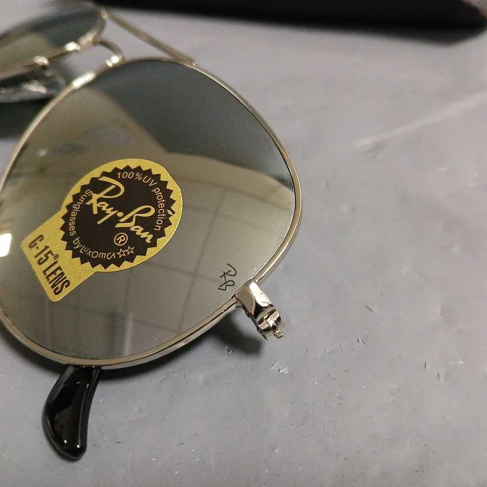 BOXED PAIR OF RAY BAN GLASSES WITH REFLECTIVE G-15 LENS IN CASE