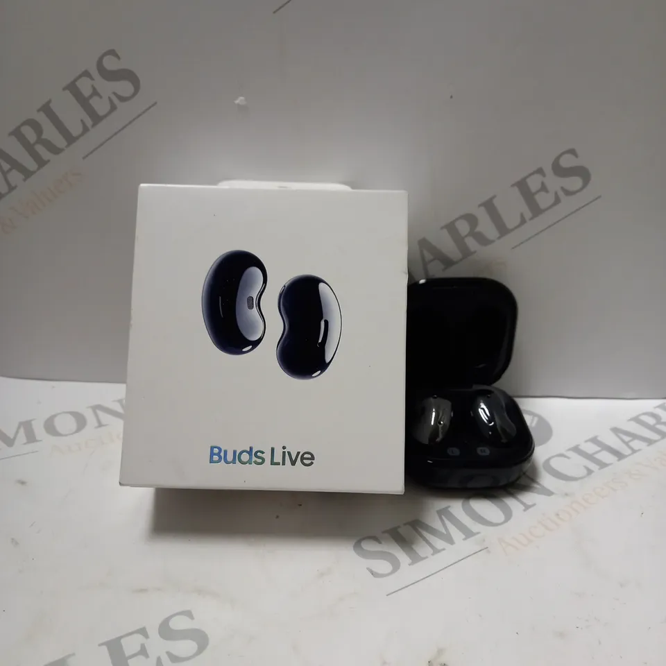 BOXED SAMSUNG BUDS LIVE EARPHONES IN BLACK