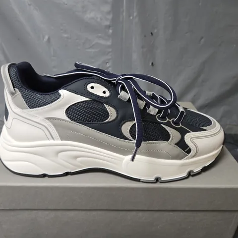 BOXED PAIR OF CLEENS PULSE RUNNER TRAINERS IN MIDNIGHT BLUE - UK 9
