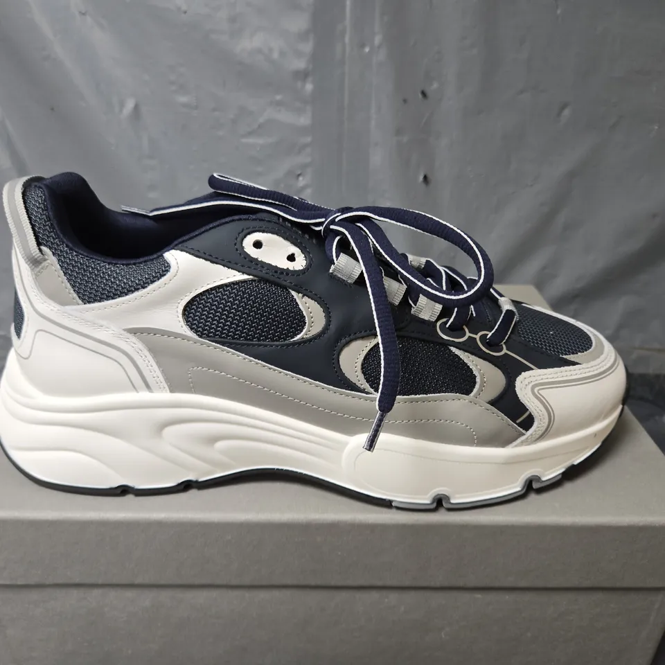 BOXED PAIR OF CLEENS PULSE RUNNER TRAINERS IN MIDNIGHT BLUE - UK 9