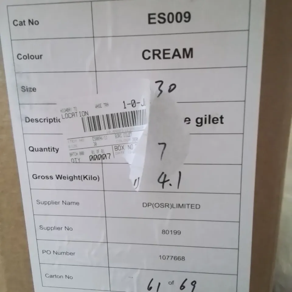 BOXED BRAND NEW APPROXIMATELY 7 JD WILLIAMS BORG GILLET CREAM SIZE 30
